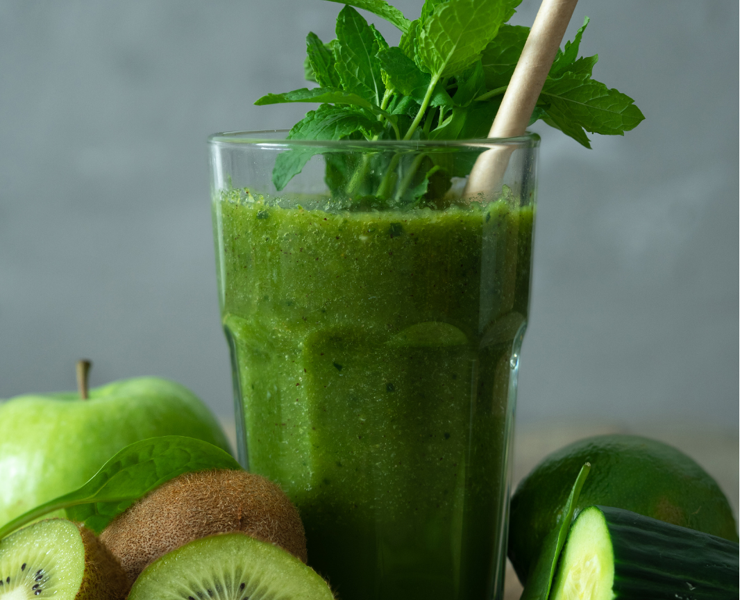 Cocktail pomme kiwi spiruline